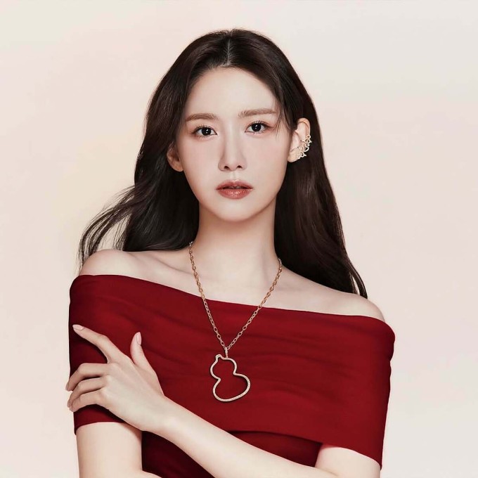 Suốt gần hai thập kỷ hoạt động nghệ thuật, Yoona (SNSD) vẫn giữ hình ảnh trong trẻo, làn da mịn màng và thần thái tươi trẻ. Ảnh: Instagram yoona__lim