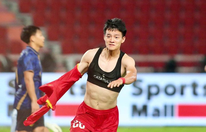 Điều ít biết về cầu thủ ghi bàn quý như vàng giúp U22 Việt Nam vô địch SEA Games 33 - 1