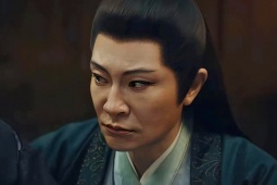 Mỹ nam biến dạng gương mặt vì thẩm mỹ