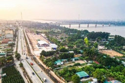 Toàn cảnh khu vực được quy hoạch làm trục đại lộ ven sông Hồng 855.000 tỷ đồng
