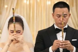 Phản ứng của Mỹ Tâm khi ảnh cúng khai máy với Mai Tài Phến bị biến thành ảnh cưới