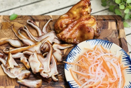 Món nhậu tốn mồi từ tai heo, ai cũng tiếc không biết cách làm sớm hơn