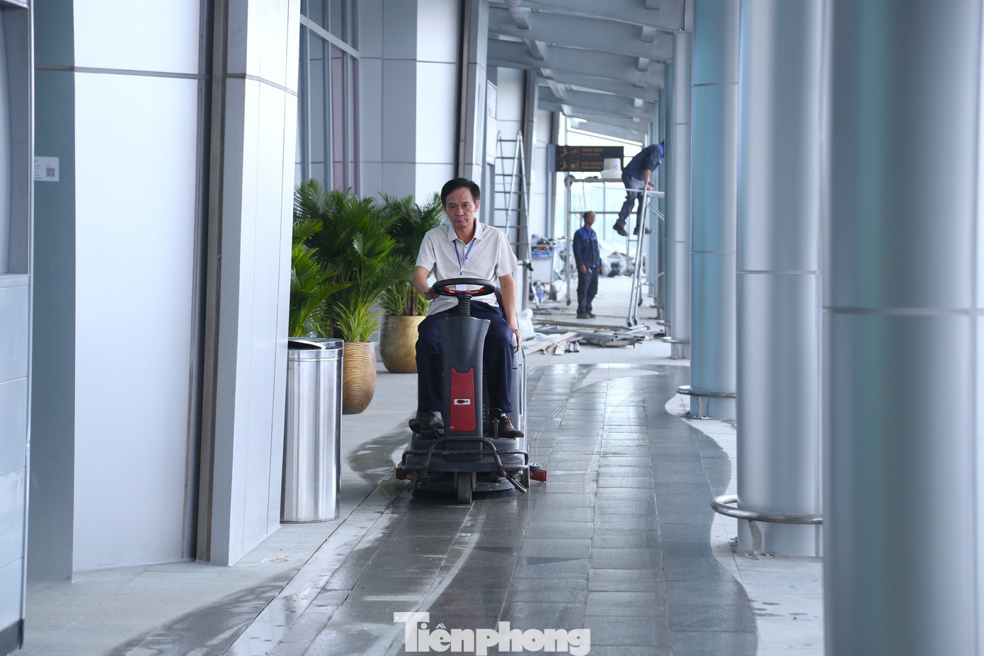 Sân bay Vinh trước giờ G - 4