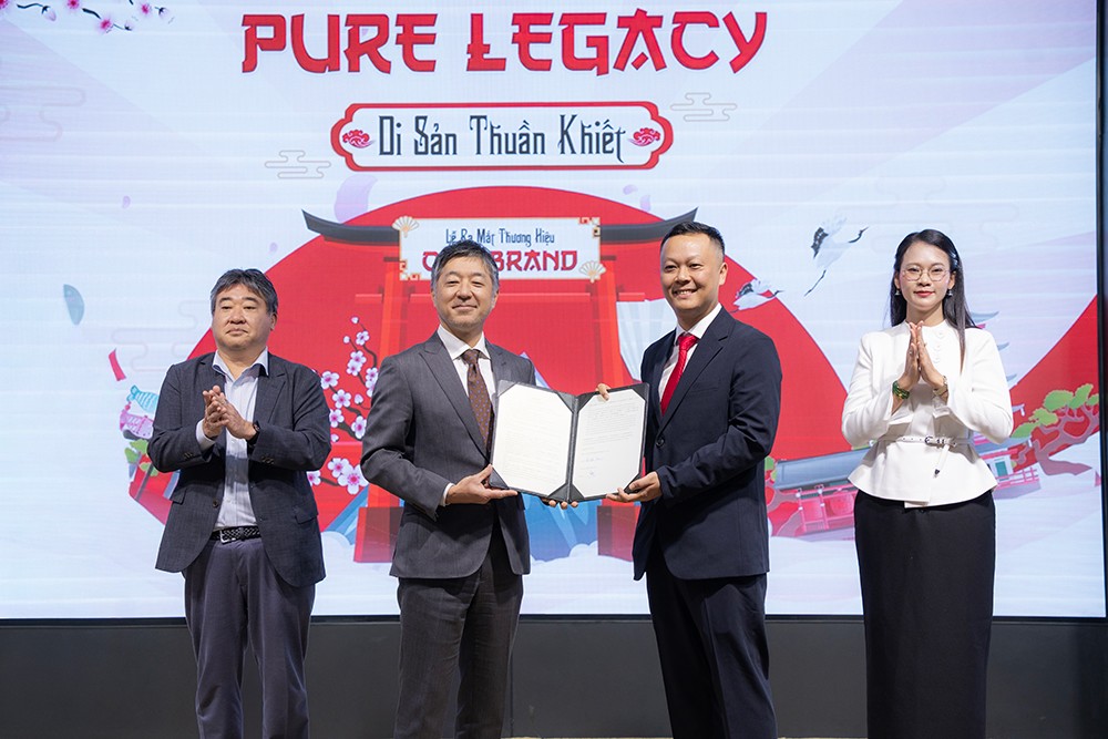 Khoảnh khắc AnhMy Foundation và đối tác Cow Brand Nhật Bản chính thức ký kết hợp tác, hứa hẹn mang tới thị trường Việt Nam những dòng sản phẩm chuẩn Nhật chất lượng