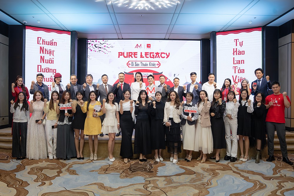 Sự kiện ra mắt Cow Brand tại Việt Nam ghi nhận sự tham dự đông đảo, khẳng định sức hút của thương hiệu trên thị trường.