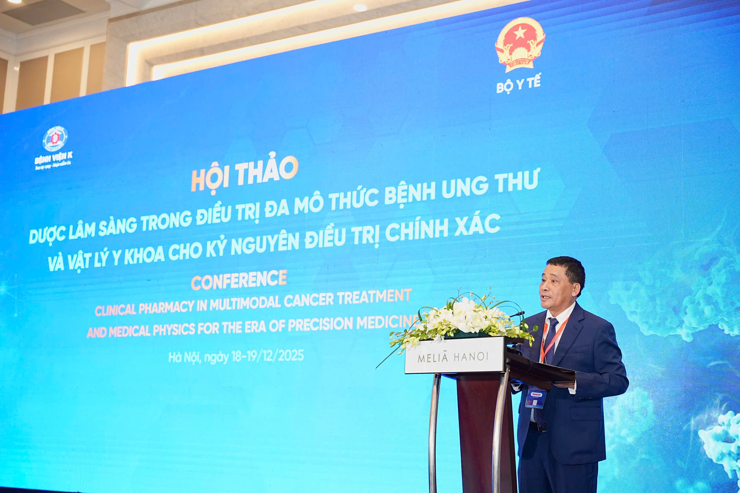 Giáo sư, Tiến sĩ Lê Văn Quảng, Giám đốc Bệnh viện K (Hà Nội).