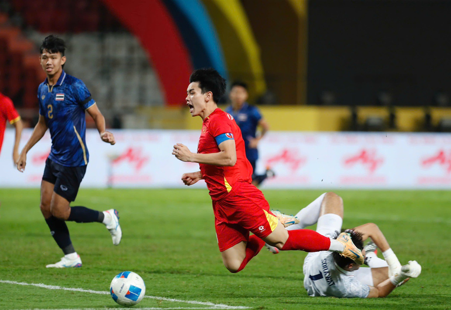 Nức lòng U22 Việt Nam ngược dòng hạ U22 Thái Lan, đoạt huy chương vàng SEA Games - 3