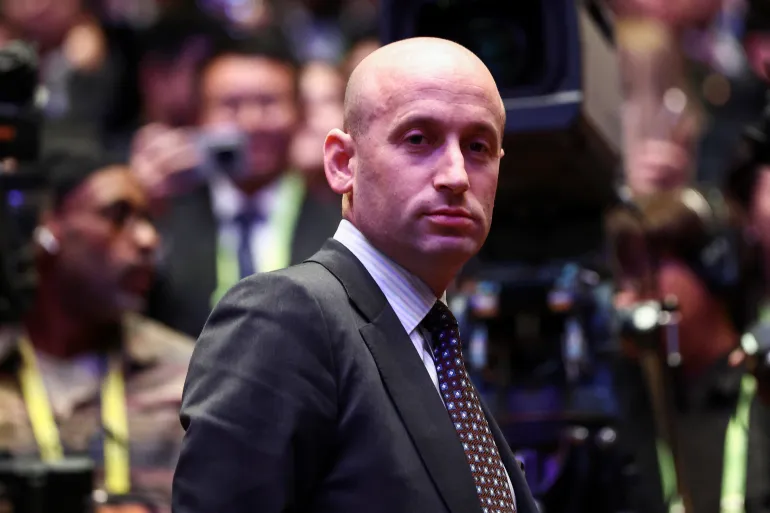 Phó Chánh văn phòng Nhà Trắng Stephen Miller. Ảnh: Reuters.