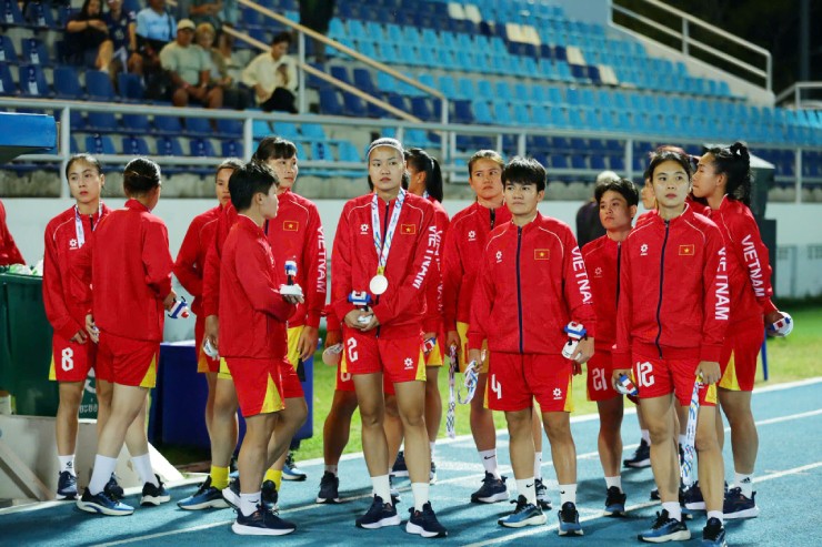 ĐT nữ Việt Nam khóc hết nước mắt, Philippines vỡ òa HCV SEA Games lịch sử - 13