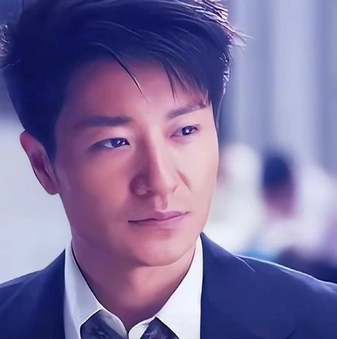 Gương mặt biến dạng của Lý Tông Hàn khác biệt so với thời trẻ.