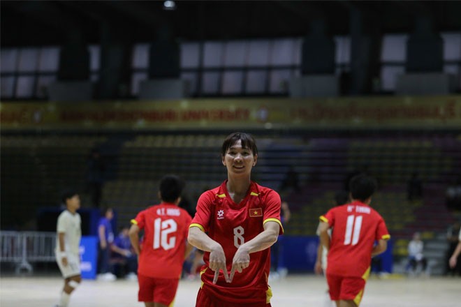 Trực tiếp bóng đá futsal nữ Việt Nam - Indonesia: Ghi bàn thứ 5, ấn định HCV (CK SEA Games) (Hết giờ) - 2