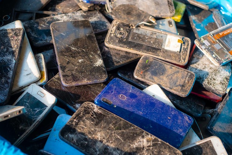 T1 Phone vẫn bặt vô âm tín, công ty nhà Trump bán điện thoại tân trang với giá trên trời