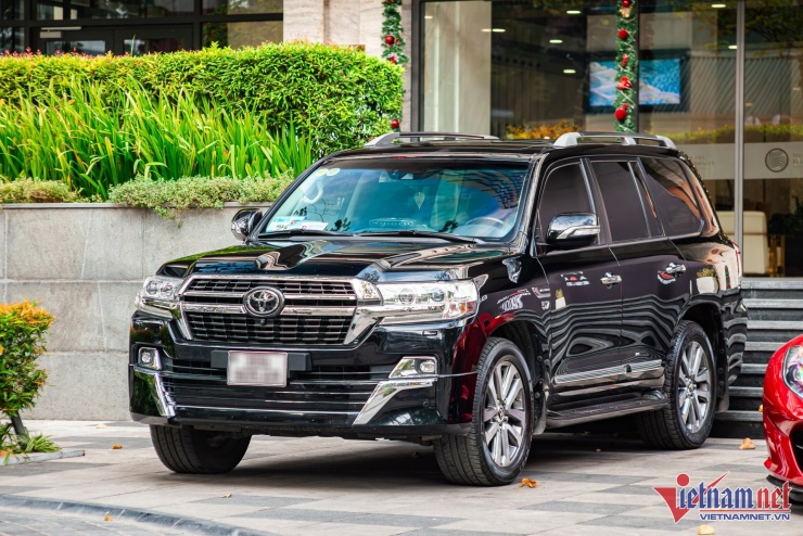 Dàn siêu xe trăm tỷ trong đám cưới của con gái doanh nhân ngành ô tô - 9