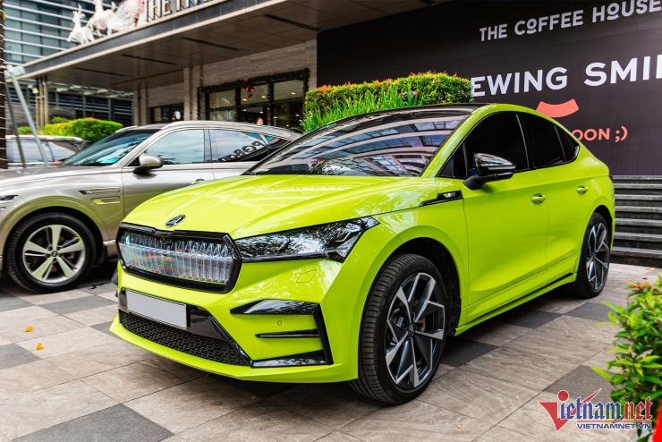 Dàn siêu xe trăm tỷ trong đám cưới của con gái doanh nhân ngành ô tô - 19