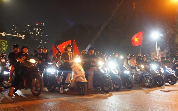 Mạng xã hội bùng nổ - 1