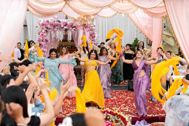 Phân cảnh đám cưới thiếu gia tỷ phú Ấn Độ và nữ nghệ sĩ Việt Nam - 5