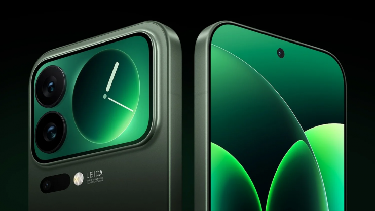 Xiaomi 17 Pro Max với màn hình phụ ở mặt lưng. Ảnh: PhoneArena