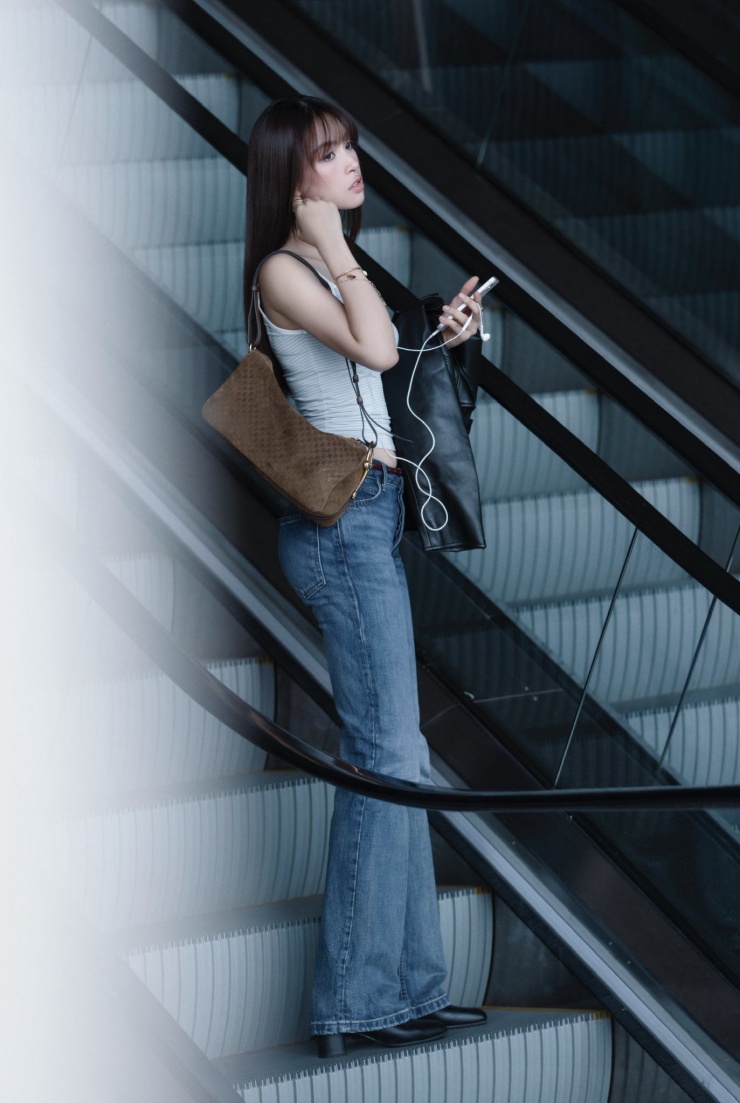 Khi nở rộ ở Việt Nam, trend này đã có thay đổi nhất định. Không chỉ “trạm tỷ” mà nhiều photographer chuyên nghiệp cũng nhận chụp ảnh trend này.