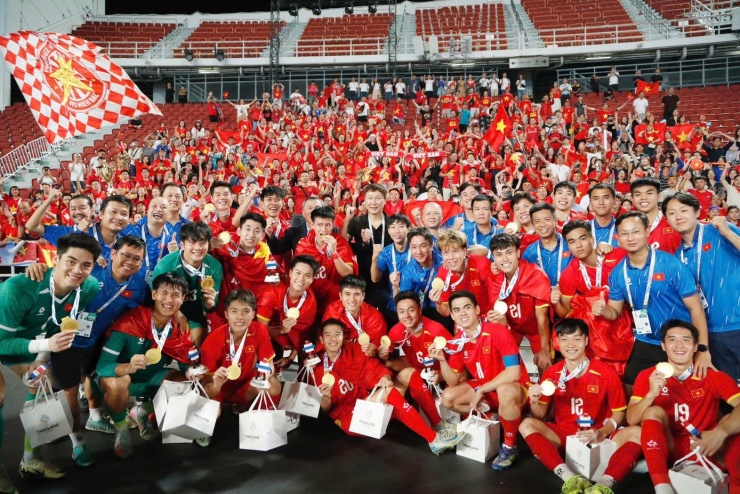 Thủ môn của U22 Việt Nam: Cao 1m91, giá trị chuyển nhượng cao nhất V-league - 1