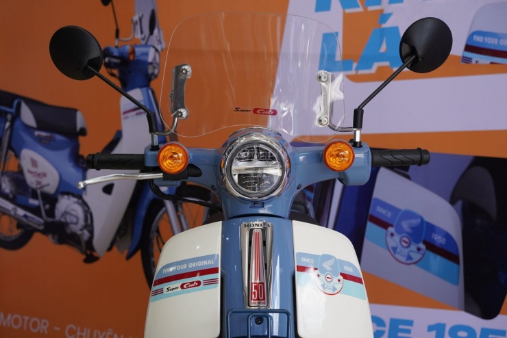 Bản độ ‘nhẹ’ Honda Super Cub 50 Final Edition giá trên 100 triệu đồng - 3