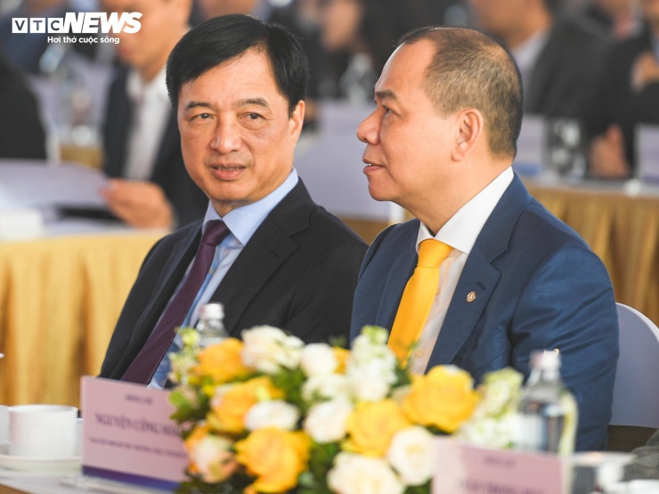 Thủ tướng Phạm Minh Chính, Bí thư Thành ủy Hà Nội Nguyễn Duy Ngọc cùng lãnh đạo Đảng, Nhà nước dự lễ khởi công dự án đầu tư xây dựng Khu đô thị thể thao Olympic.