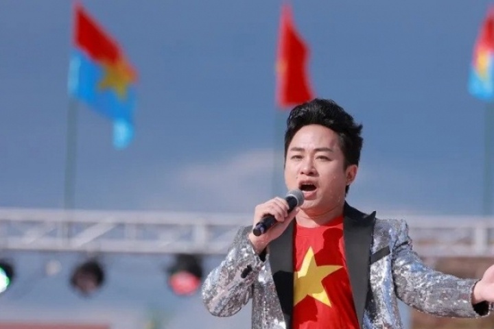 Sao Việt vỡ òa, rơi nước mắt khi U22 Việt Nam vô địch SEA Game 33