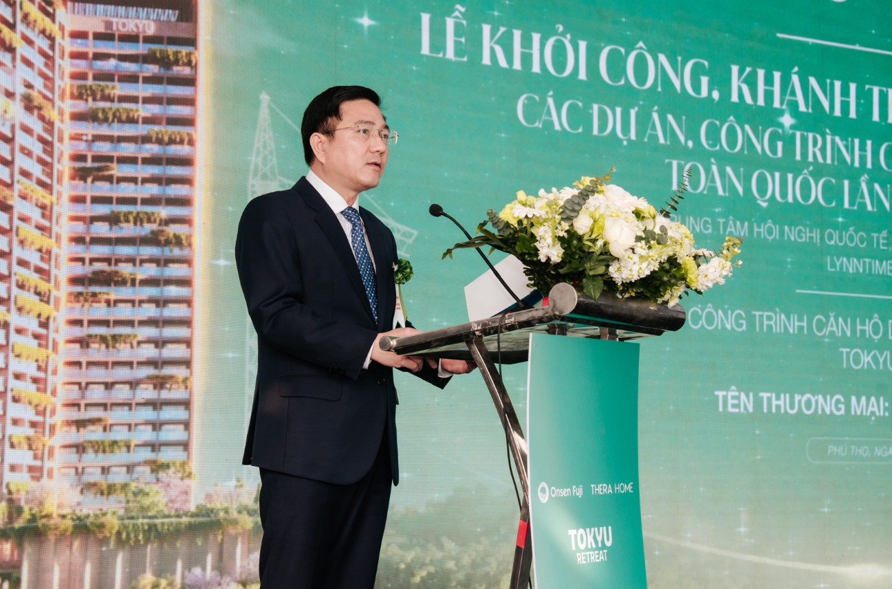 Lãnh đạo tỉnh Phú Thọ phát biểu trong lễ khởi công sáng ngày 19/12