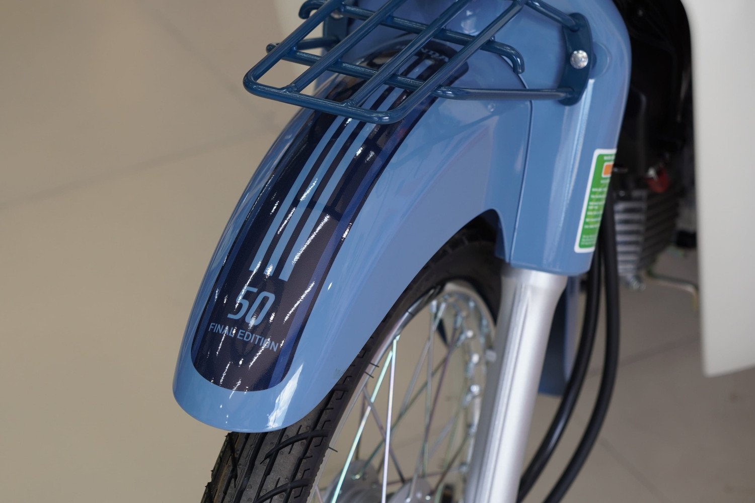 Bản độ ‘nhẹ’ Honda Super Cub 50 Final Edition giá trên 100 triệu đồng - 6