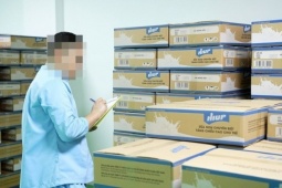 Z Holding tráo nguyên liệu gì khi sản xuất 4,5 triệu hộp sữa giả