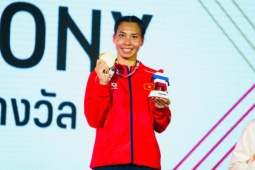 Bà mẹ 2 con Hà Linh giật HCV boxing SEA Games để "lấy tiền mua sữa"