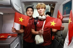 Trực tiếp U22 Việt Nam mang HCV SEA Games về nước: "Những chiến binh sao vàng" lên máy bay
