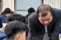 Bộ GD&ĐT: Thí điểm dạy AI trong trường phổ thông không gây quá tải chương trình