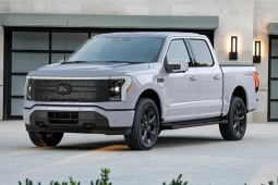 Ford ngừng sản xuất dòng xe bán tải điện F150 Lightning