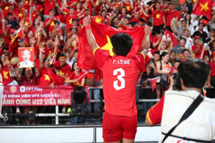 Lối chơi của Lý Đức được Thanh Thảo đánh giá là hay bậc nhất trận đấu