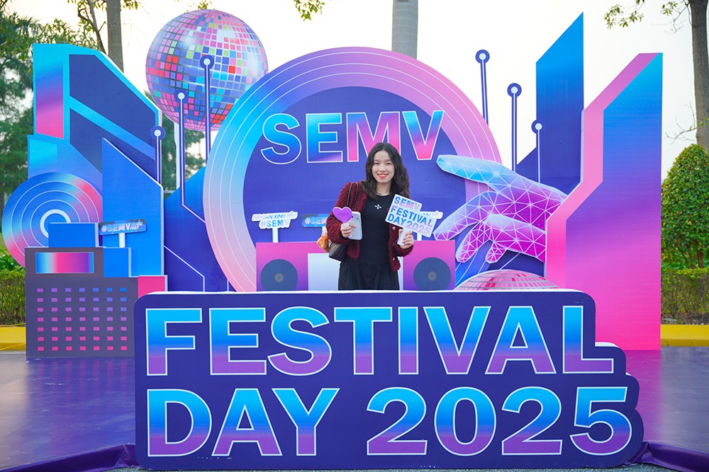 Không khí sôi động tại các khu vực check-in của SEMV FESTIVAL DAY 2025.