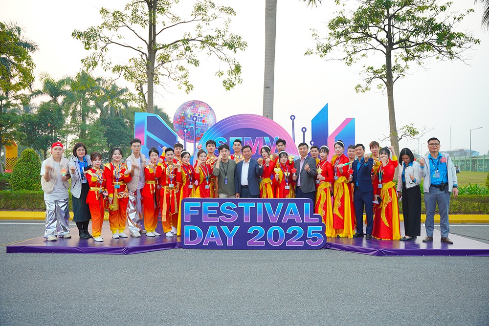 Không khí sôi động tại các khu vực check-in của SEMV FESTIVAL DAY 2025.
