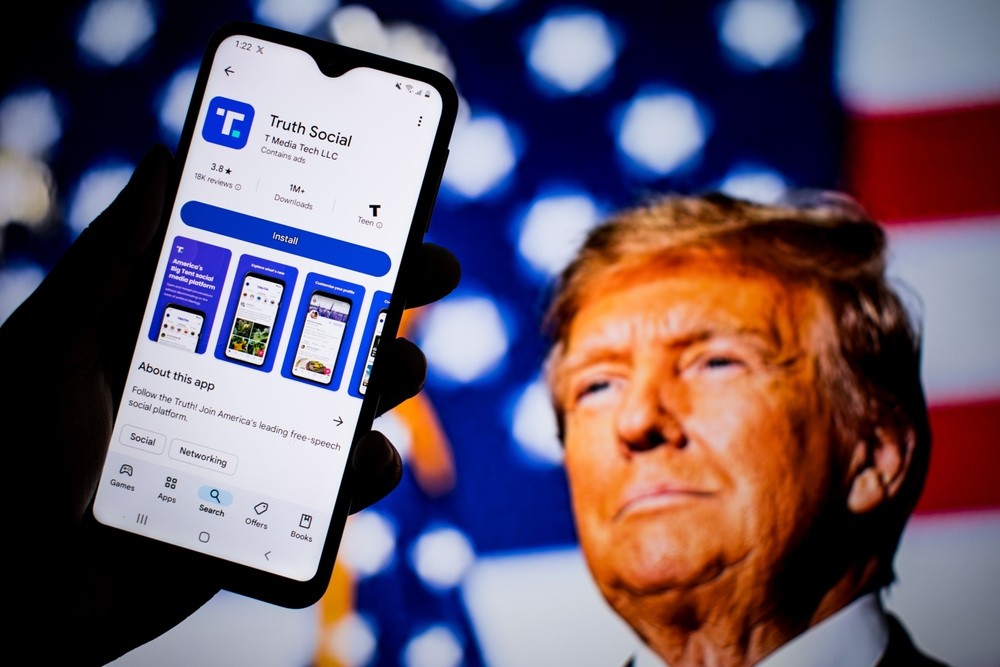 Tài sản tăng thêm 400 triệu USD, ông Trump hiện giàu cỡ nào? - 1