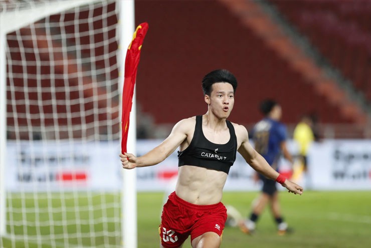 Thanh Nhàn là biểu tượng cho tài&nbsp;ứng biến của HLV Kim Sang Sik