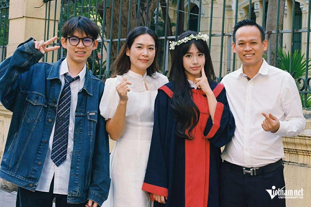 Gia đình nhỏ của diễn viên Hà Hương. Ảnh: NVCC