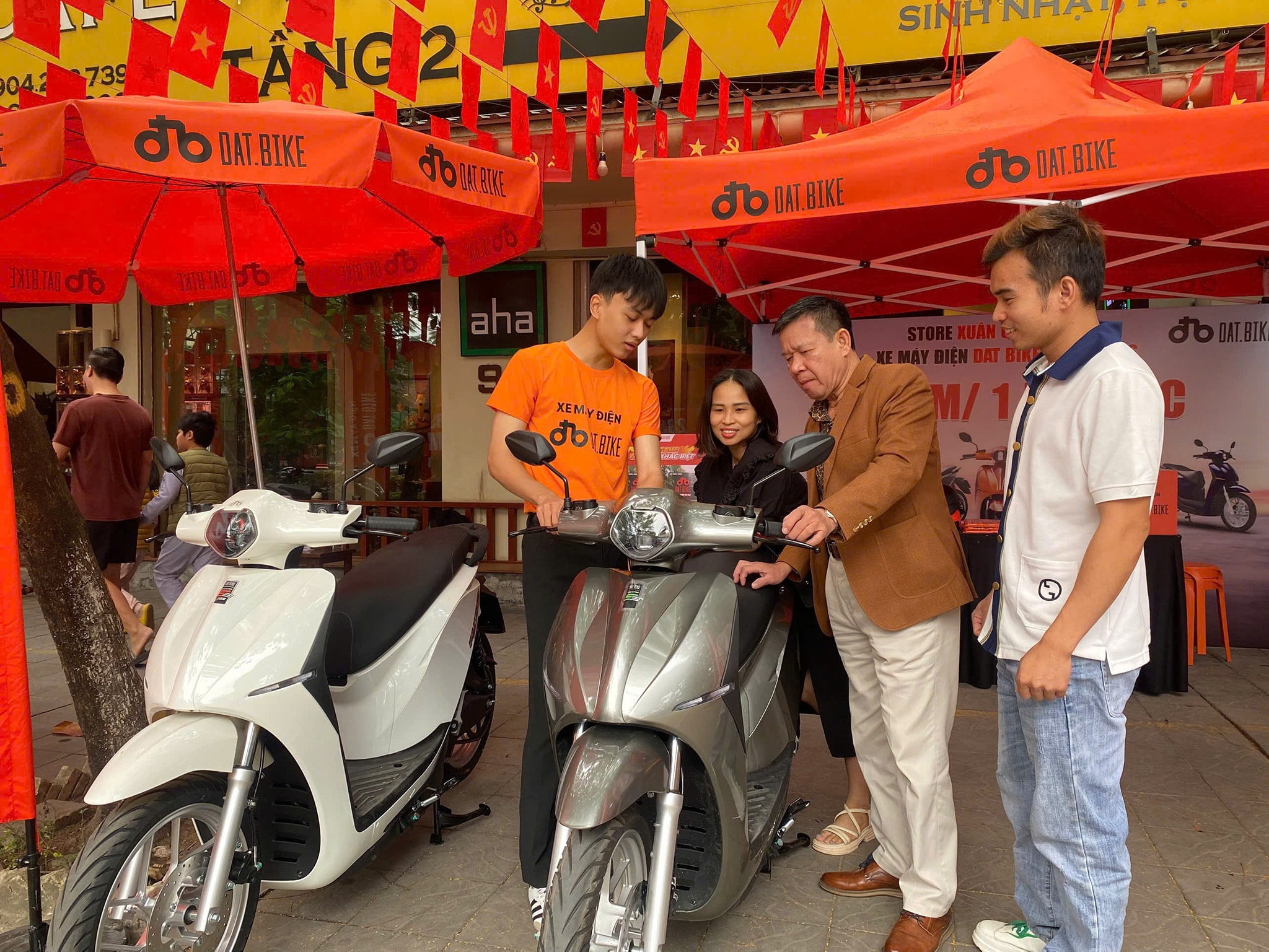 Sự kiện “Test ride” miễn phí được Dat Bike tổ chức mỗi cuối tuần cho mọi người dùng trải nghiệm