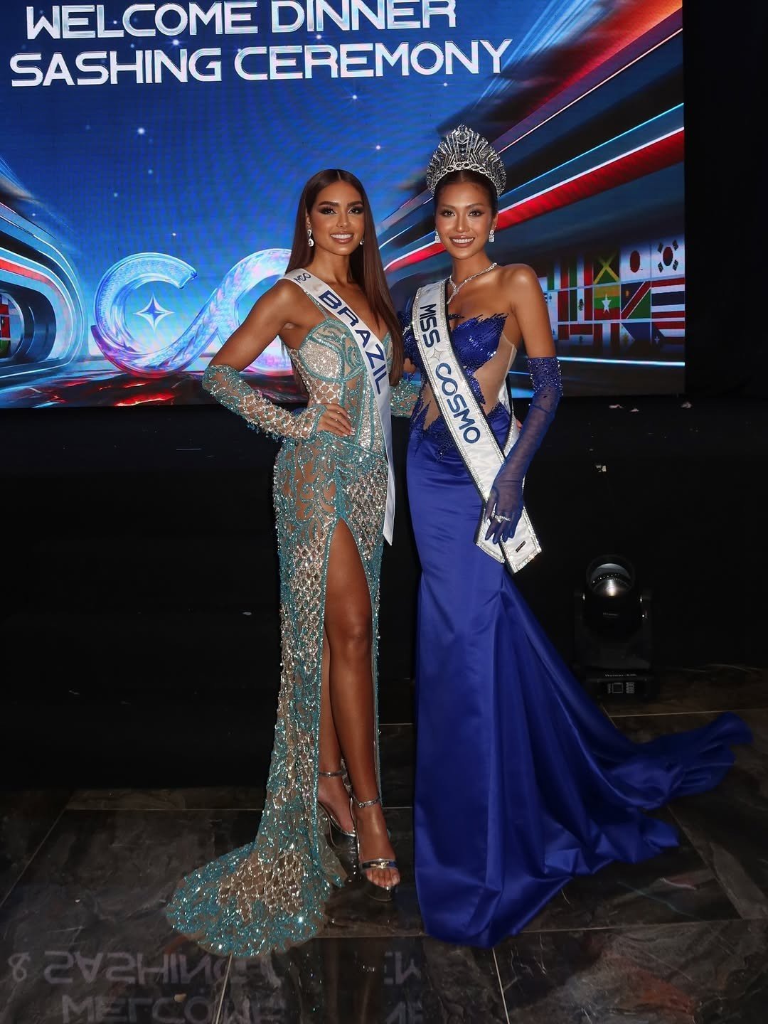 Đại diện Brazil nằm trong nhóm thí sinh nổi bật của khu vực châu Mỹ. Cô gây ấn tượng với vẻ ngoài chuyên nghiệp, chỉn chu từ ngày đầu nhập cuộc.