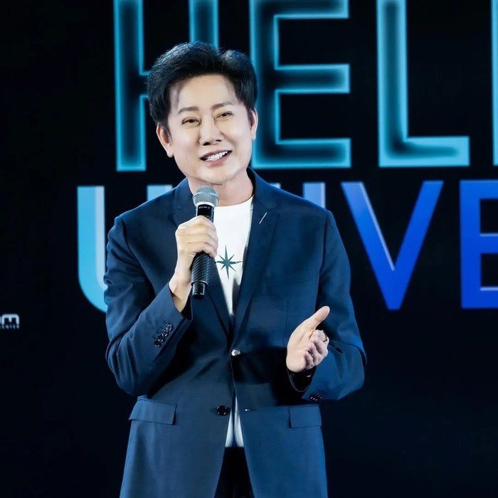 Ông Nawat đã chi trả 1,6 tỷ đồng chi phí điều trị y tế cho người đẹp Jamaica sau cú ngã ở Hoa hậu Hoàn vũ.