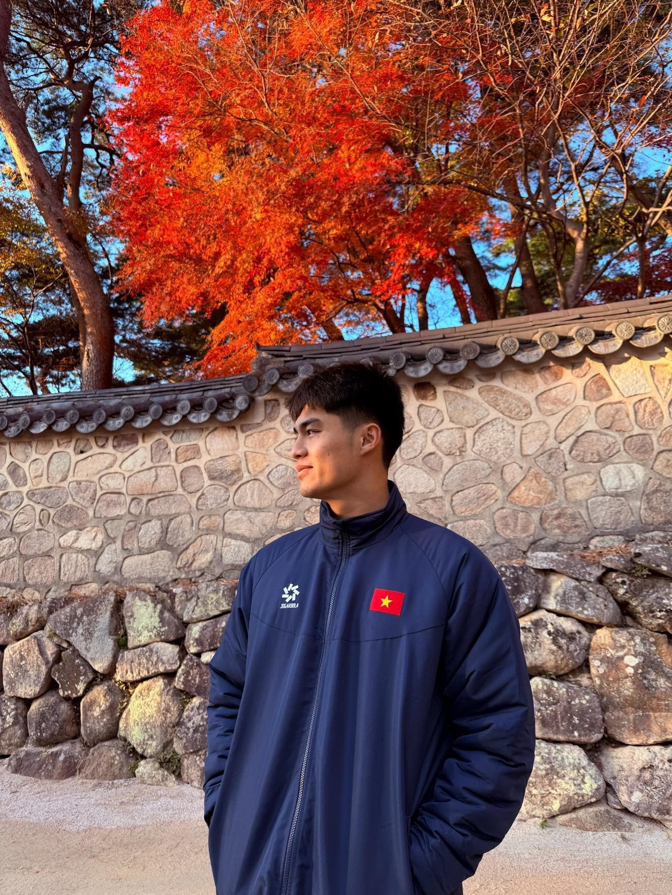 Thủ môn Trần Trung Kiên sở hữu chiều cao vượt trội, khuôn mặt điển trai.