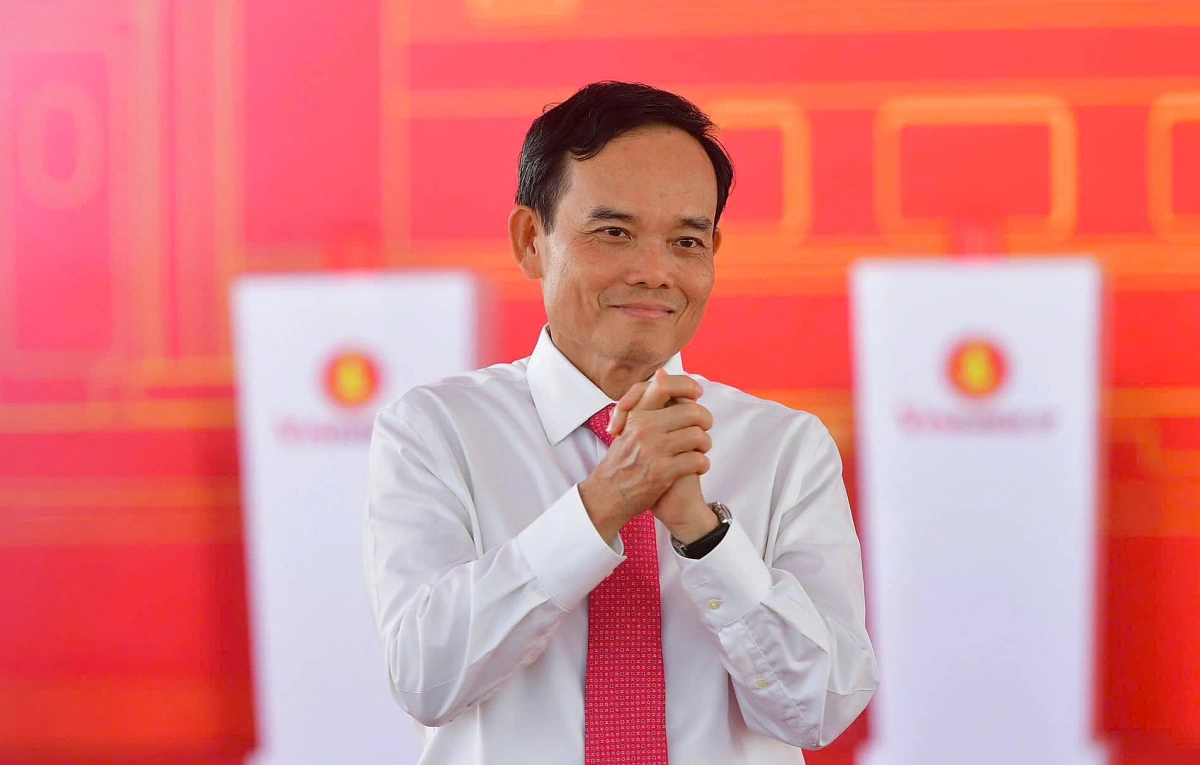 Bí thư Thành ủy TP HCM Trần Lưu Quang tại lễ động thổ. Ảnh:&nbsp;Hạ Giang