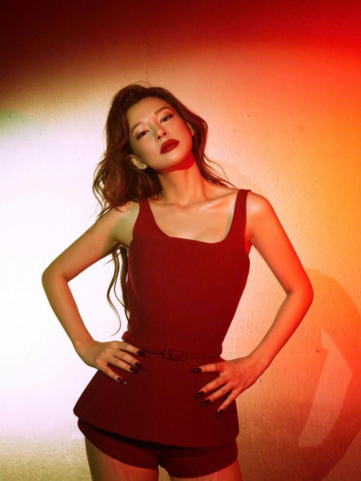 Bùi Lan Hương từng bị gọi là "bản sao Lana Del Rey" nhưng đến nay không ai còn nhắc điều này. Ảnh: NVCC