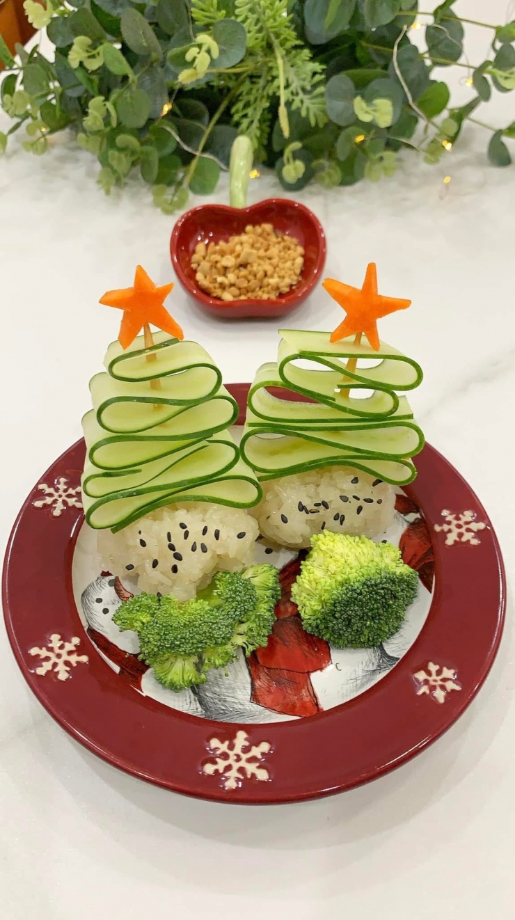 Mâm rau củ hóa cây thông, vòng nguyệt quế đón Giáng sinh - 6