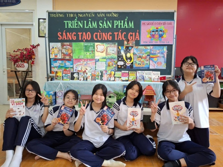 Học sinh Trường THCS Nguyễn Văn Luông trong một hoạt động ngoại khóa. Ảnh: Website nhà trường.