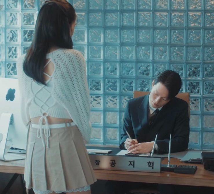 Cảnh phim gây tranh luận - 1