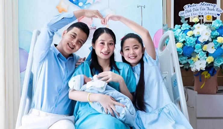 20 sao Việt sinh con năm 2025 - 11