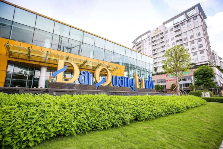 Đại gia Khoa "khàn" tái suất với vai trò Chủ tịch HĐQT CTCP Đầu tư Địa ốc Đại Quang Minh.